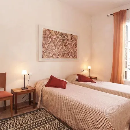 Gaudi 2 Apartment *