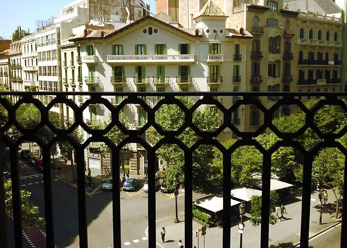 Gaudi 2 Apartment *