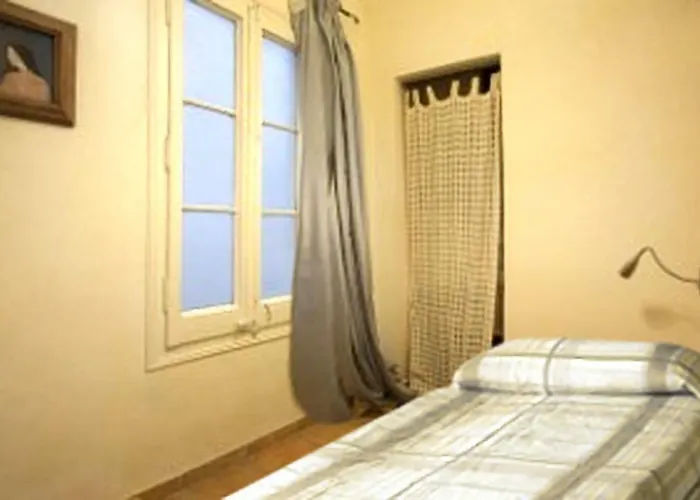 Gaudi 2 Apartment *